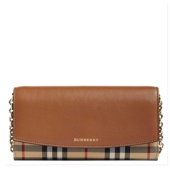 Burberry Handbags - NWT Burberry Henley Crossbody Bag Wallet on Chain